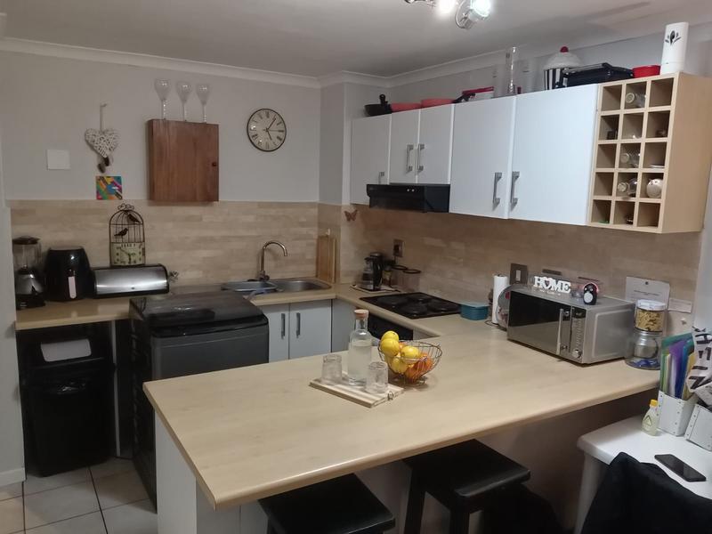2 Bedroom Property for Sale in Hout Bay Western Cape